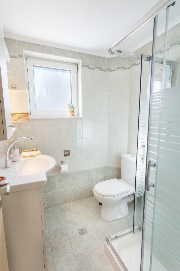 Villa Oasis Γαλατάς Εξωτερικό φωτογραφία