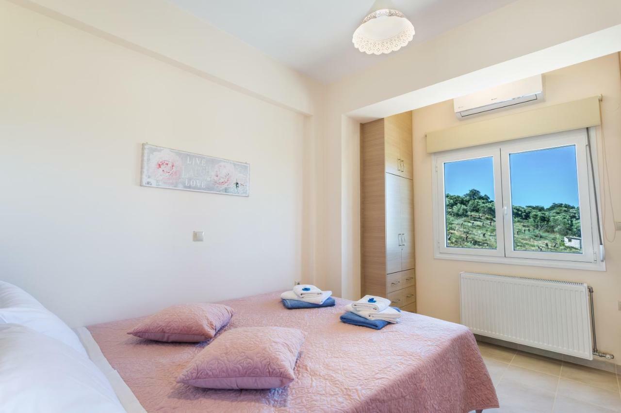 Villa Oasis Γαλατάς Εξωτερικό φωτογραφία