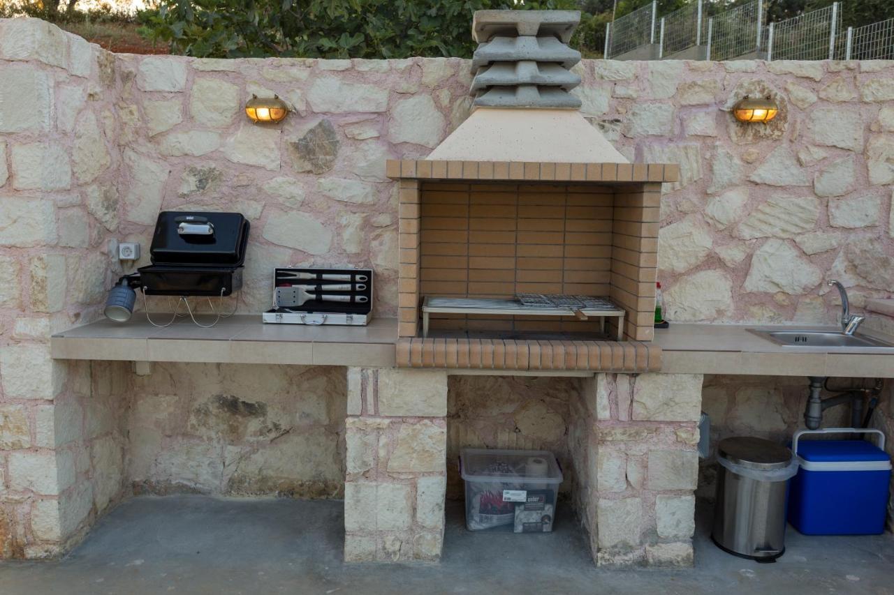 Villa Oasis Γαλατάς Εξωτερικό φωτογραφία